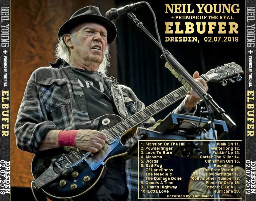 Neil Young 2019 Dresden Back.jpg